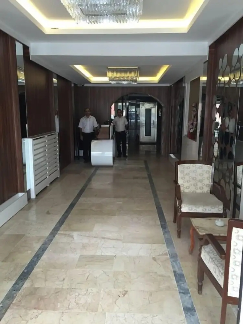 Cenas Hotel