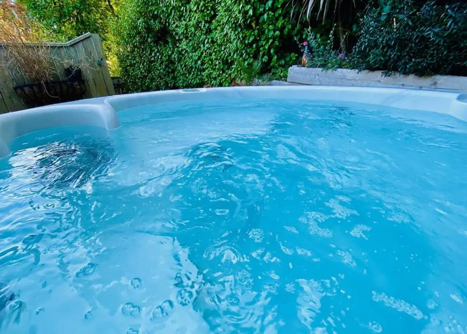 Ivyleaf Combe Lodges