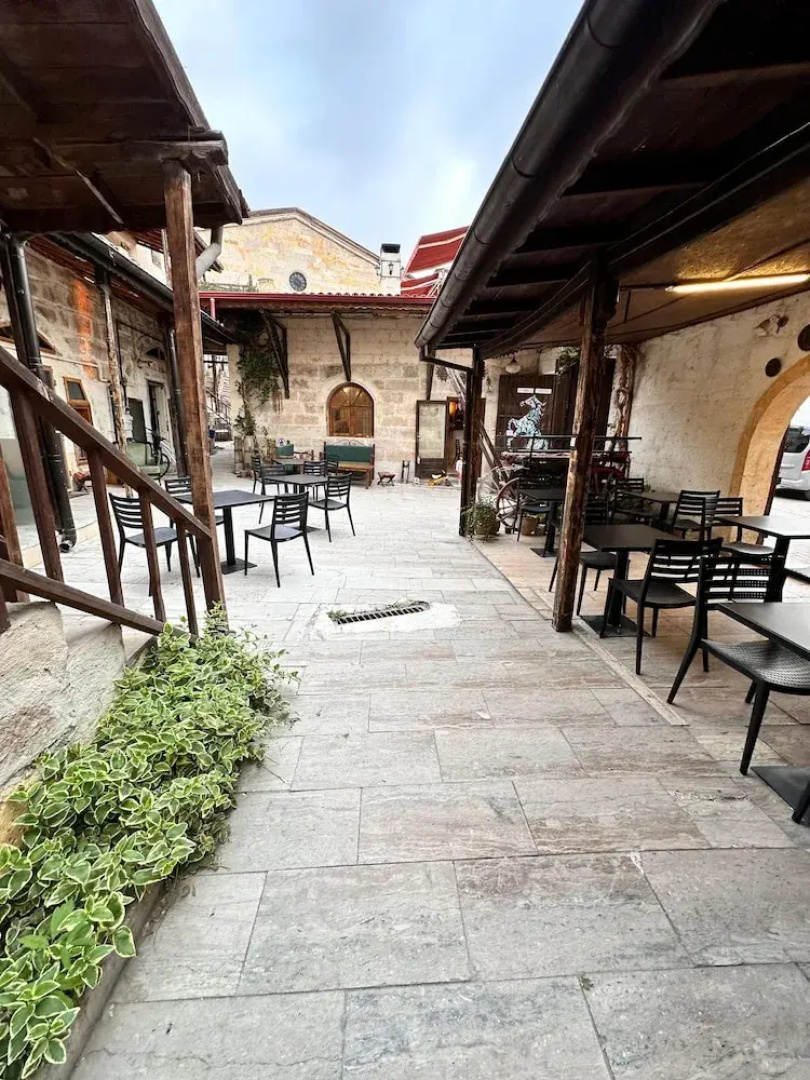 Tokmak Guest House