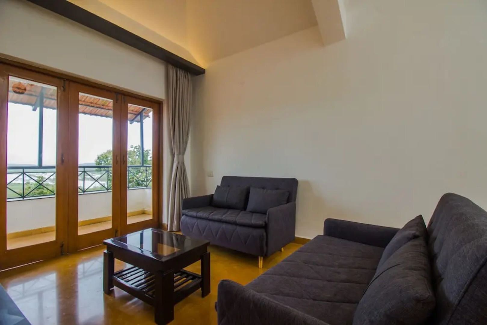 OYO 17402 Home Pool View 4BHK Villa Britona