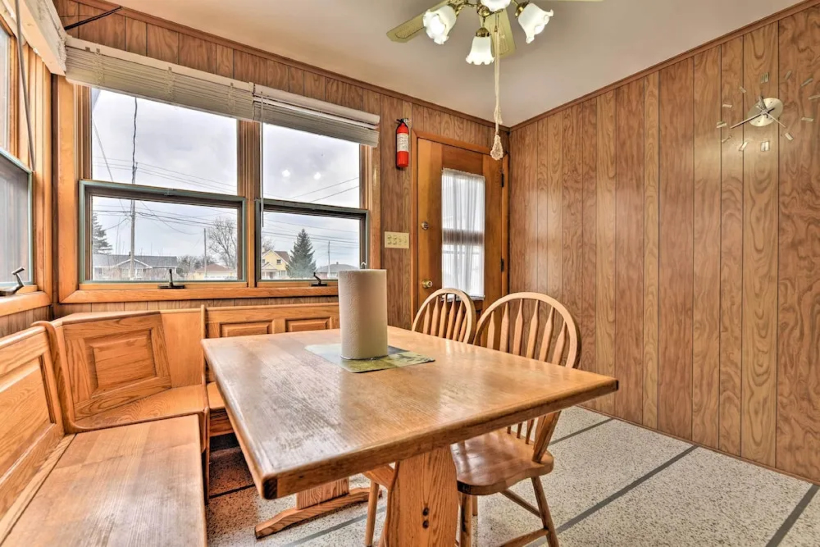 Vacation Rental ~ 8 Mi to Keybank Center!