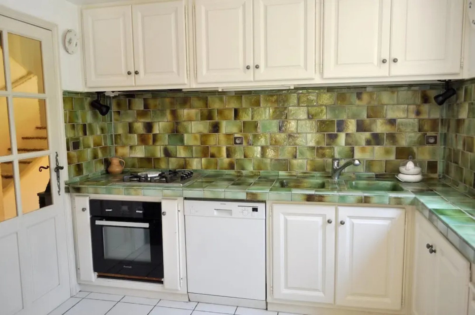 House With 4 Bedrooms in La Gaude, With Wonderful Mountain View, Priva