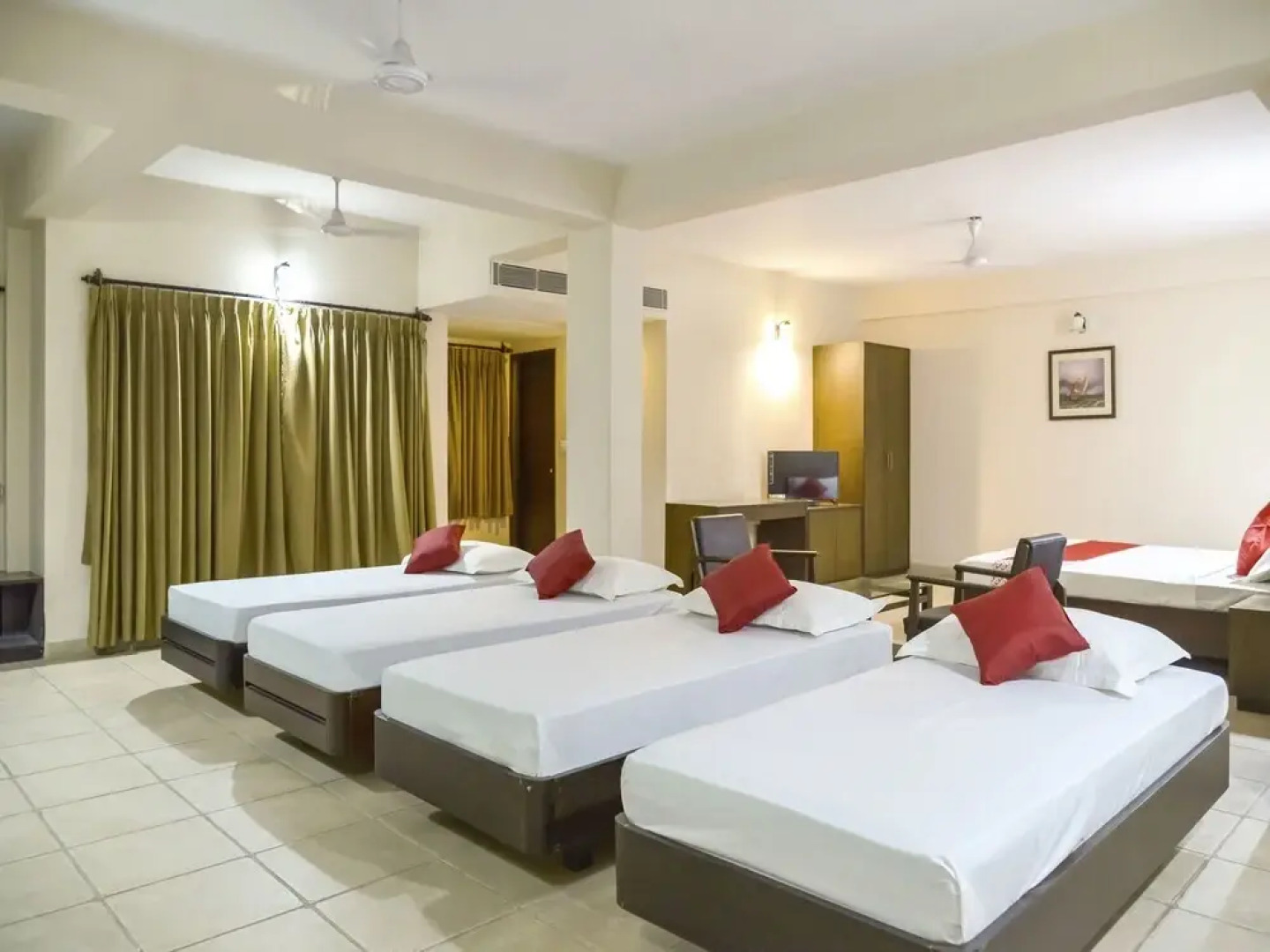 OYO 15149 Hotel Ajoy Minar