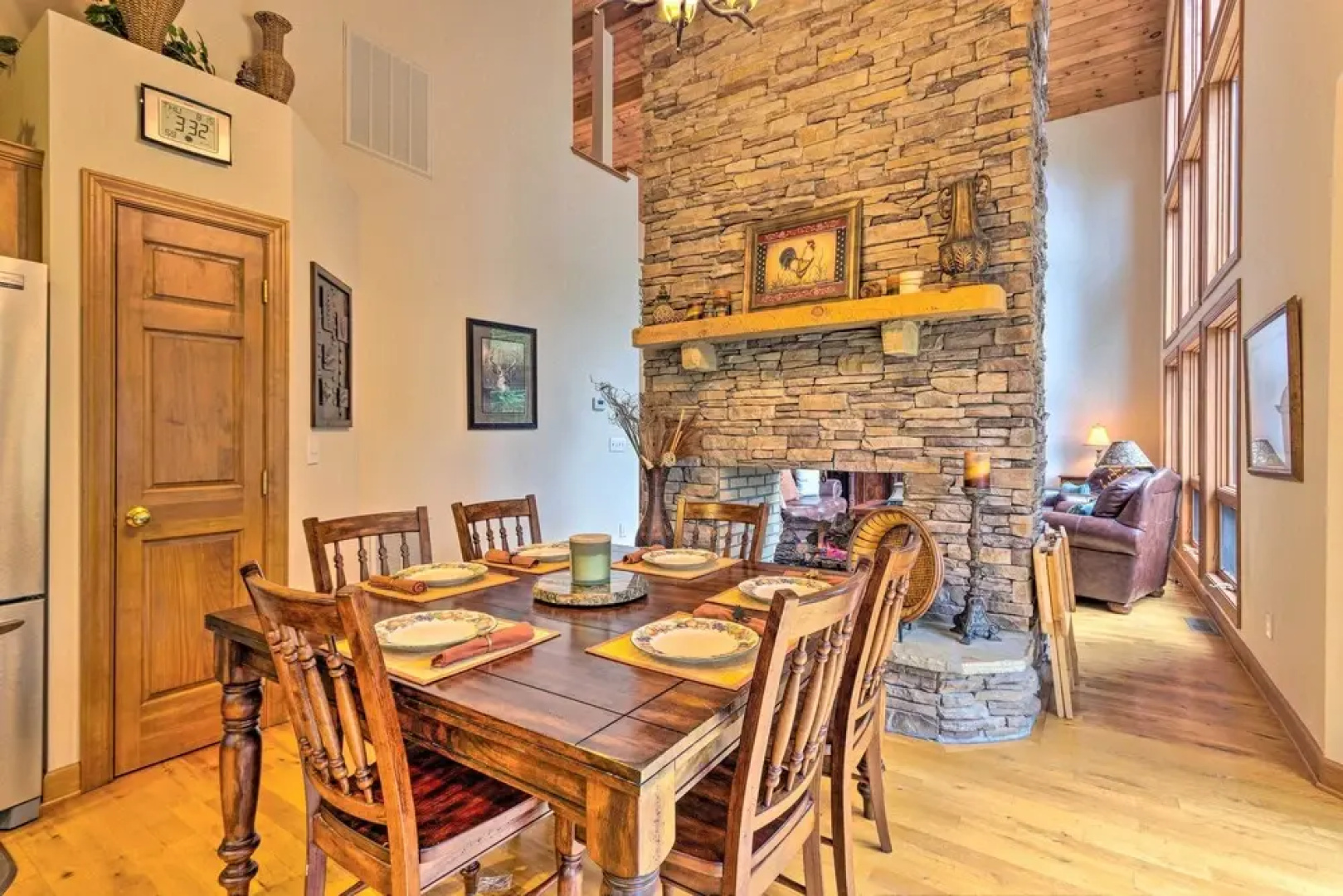 Lavish Beech Mountain Ski Cabin w/ Hot Tub!