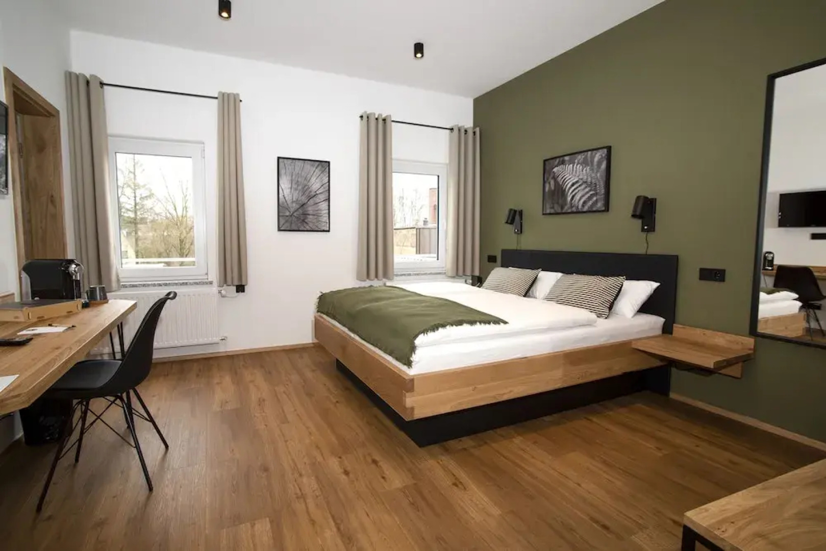 Holzfellas Hotel & Restaurant