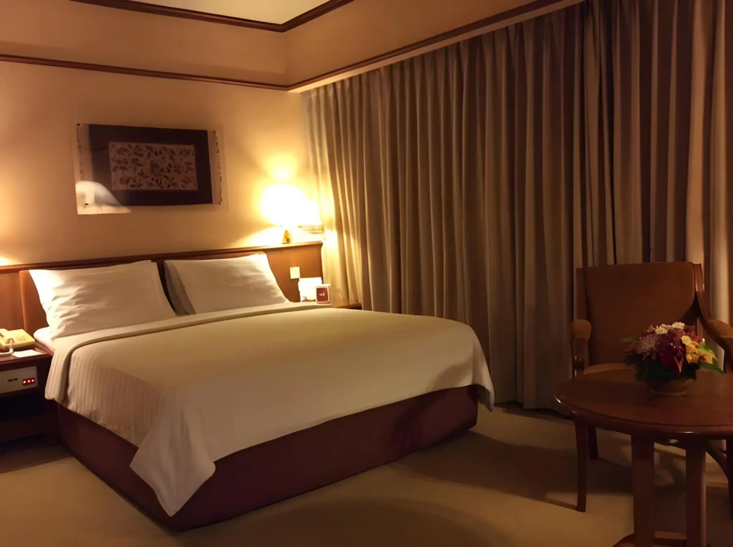 Elmi Hotel