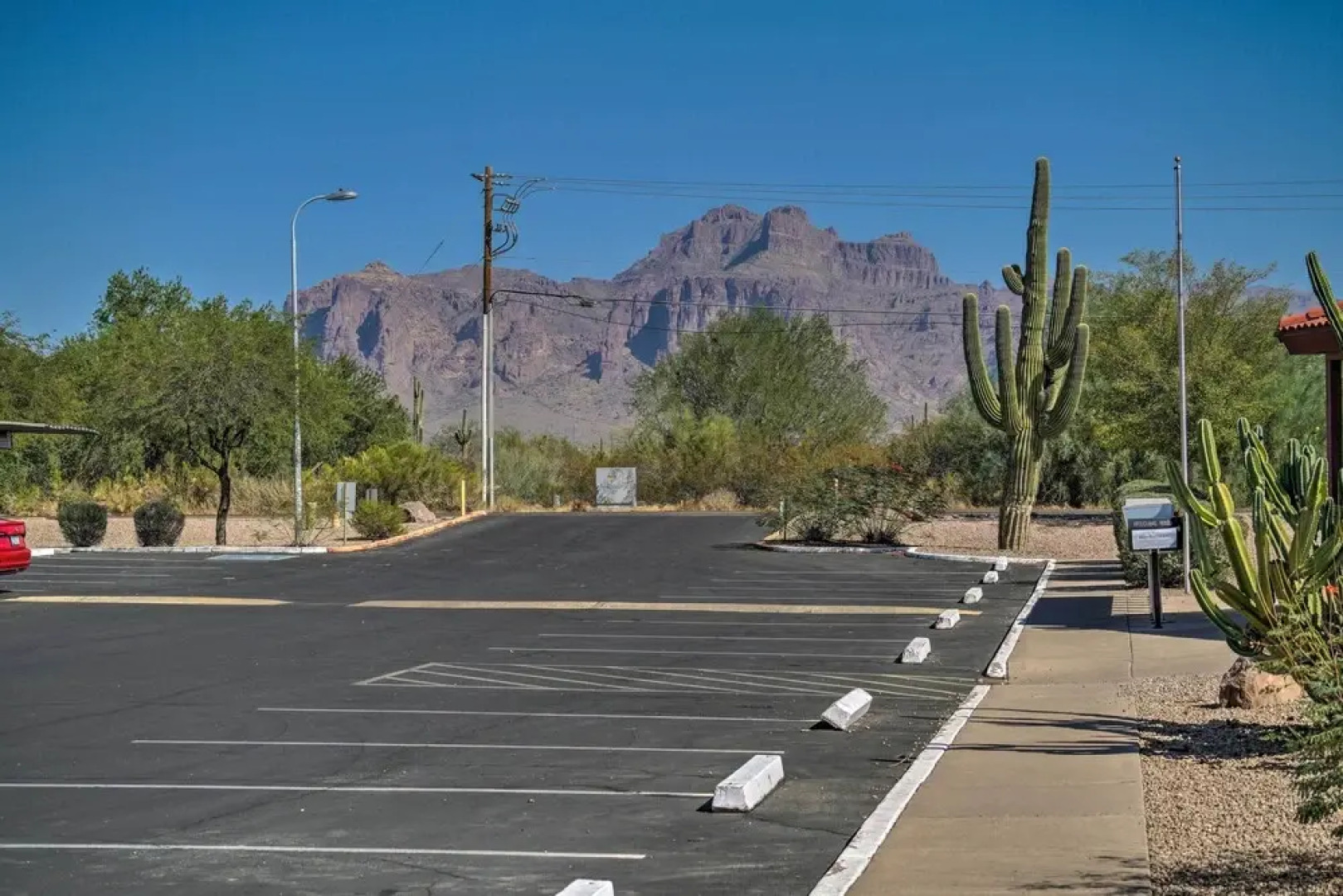 Quiet Retreat ~ 5 Mi to Lost Dutchman State Park!