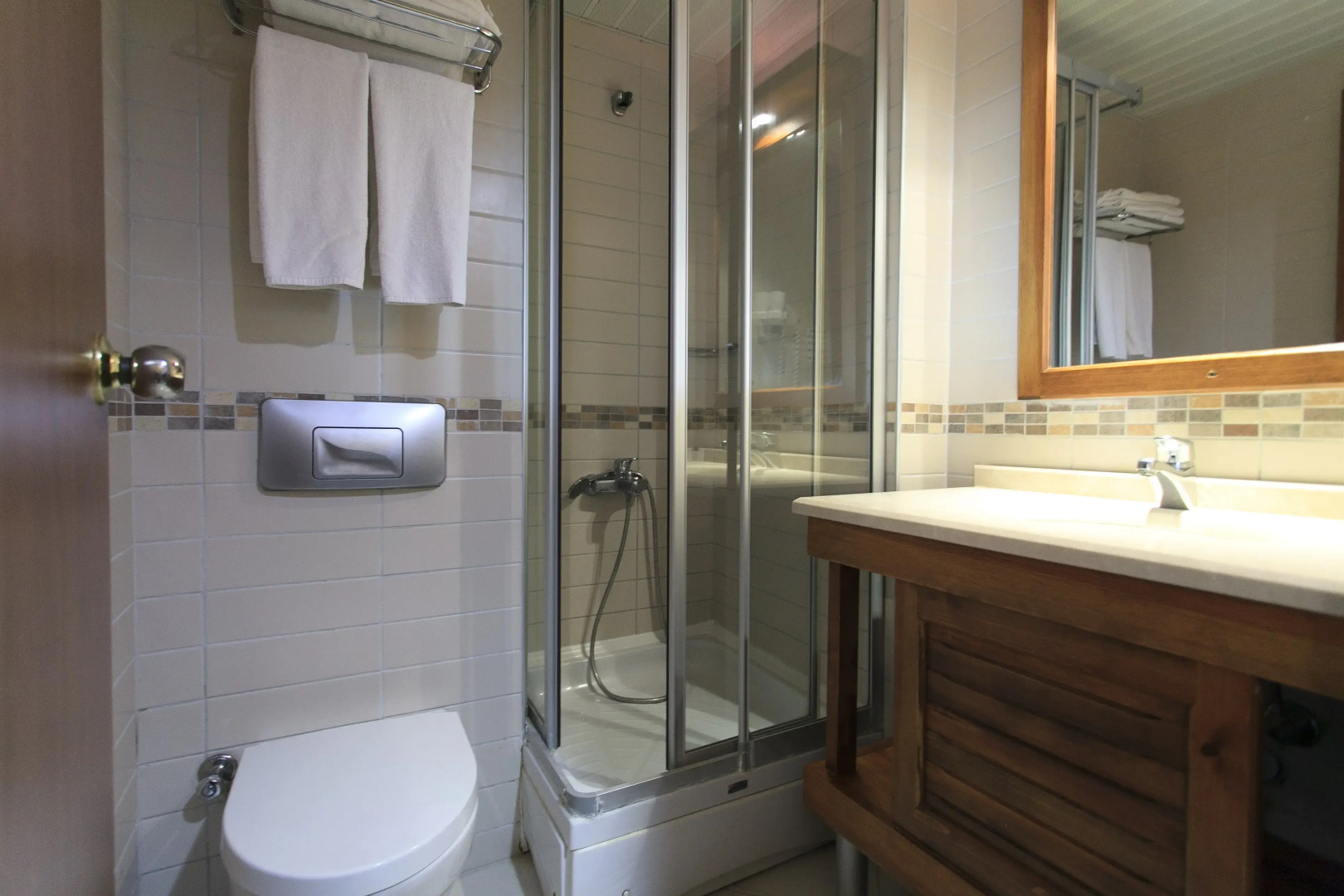 Perdikia Beach Hotel