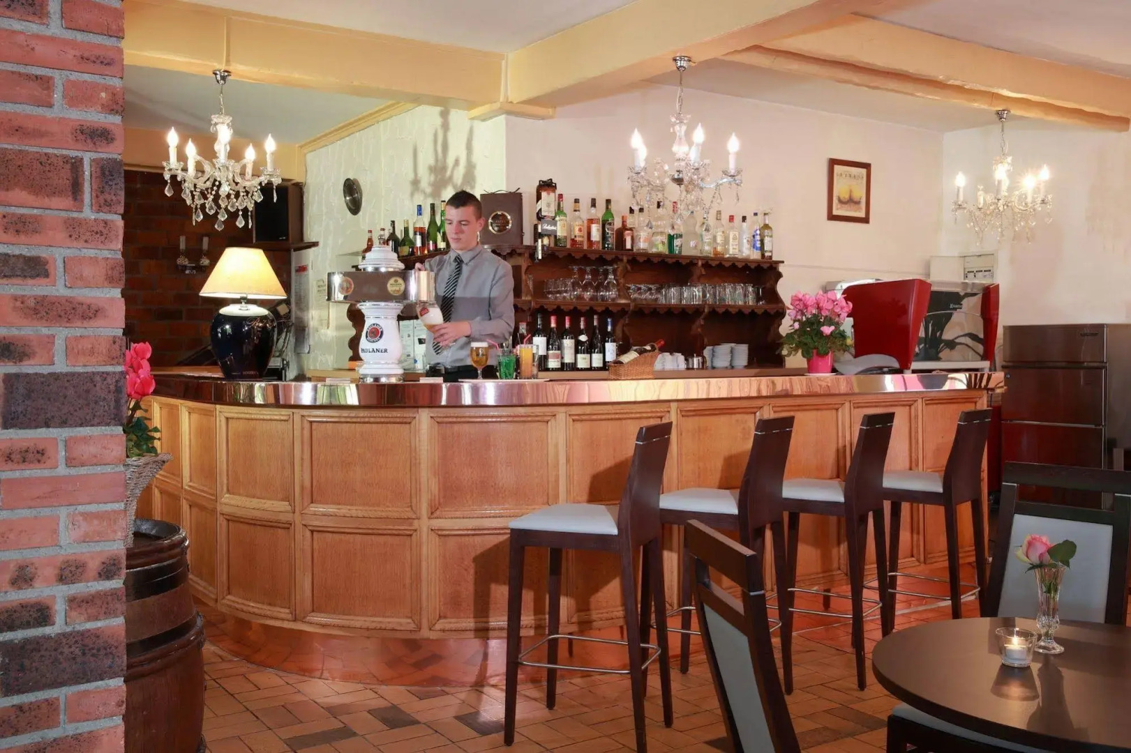 Sure Hotel by Best Western Saint-Quentin Ouest Le pot d'étain