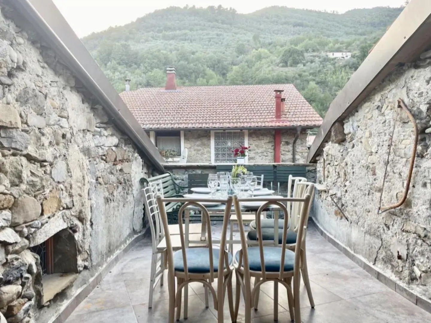 Via Liberale Sleeps 8 Isolabona Italy