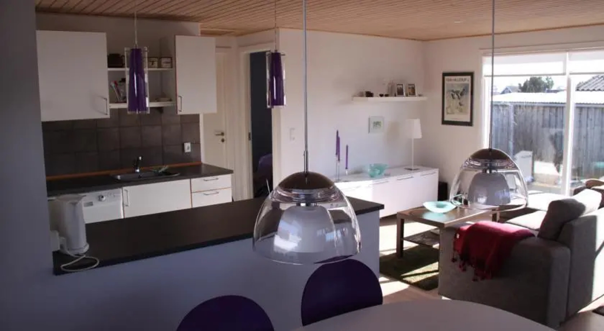 Anemone 26 Holiday House