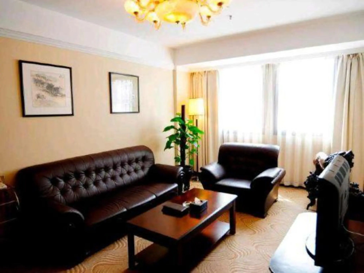 Wuyue Hotel