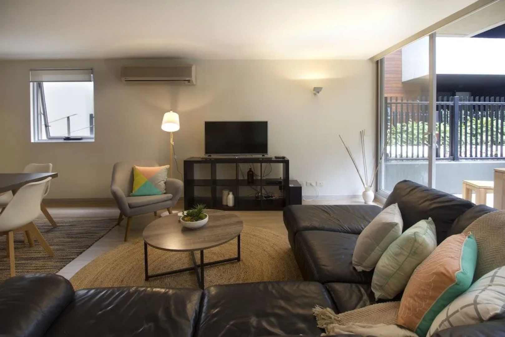 Urban Sea Drift - Rejuvenate Stays