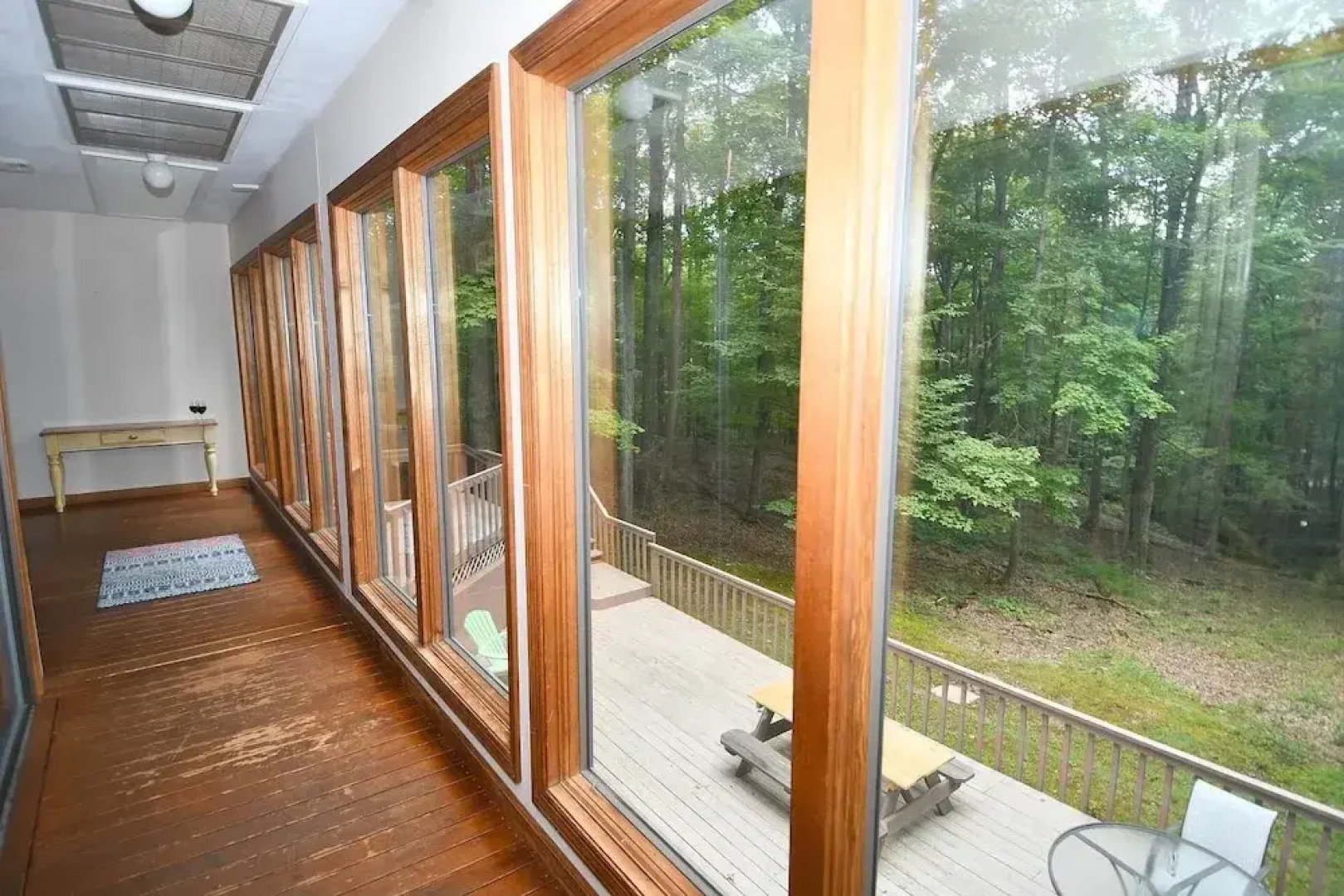 Dogwood Knoll - Wooded Escape