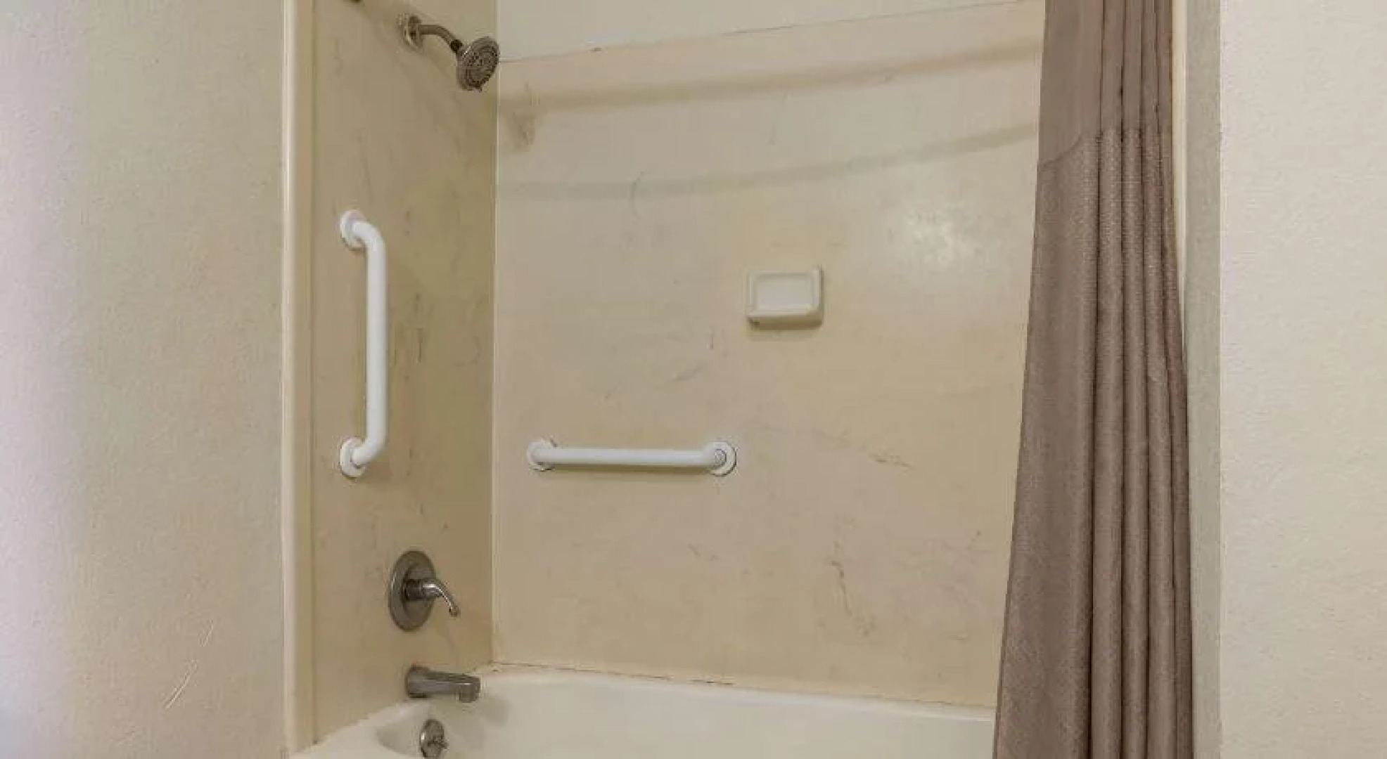 Motel 6 Lake Charles On The Bayou