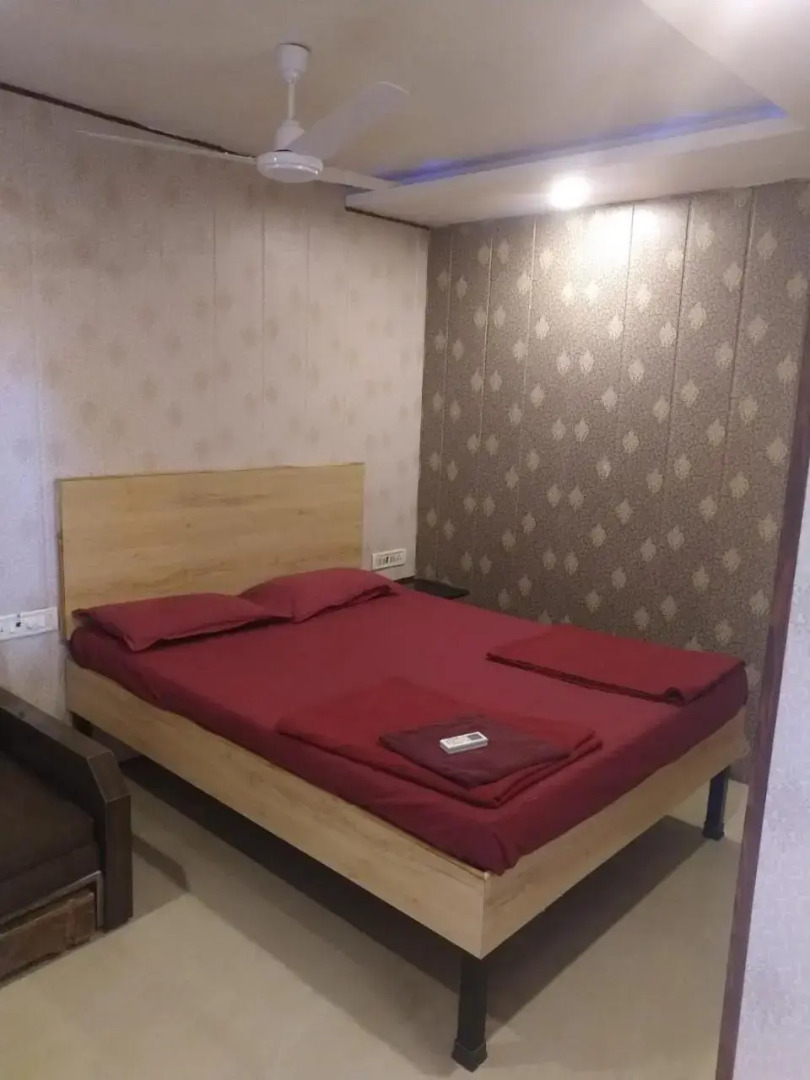 Royal Hotel  - Matheran