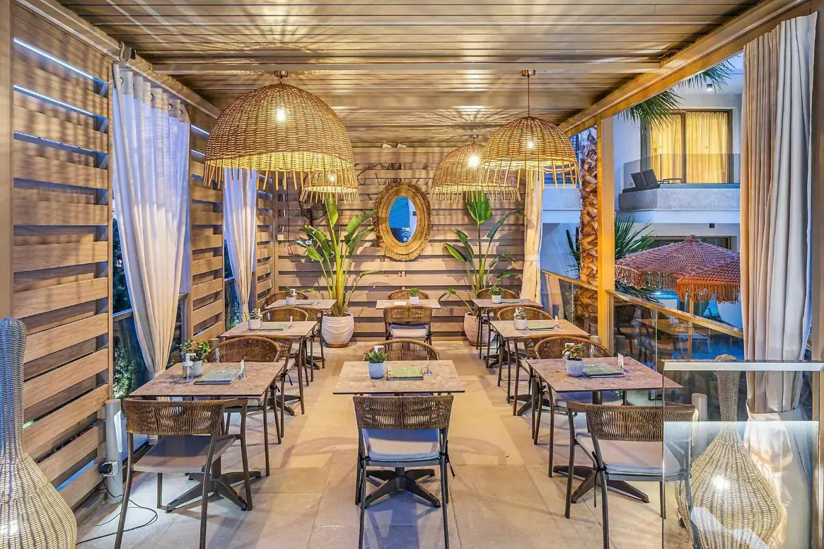 Pefki Deluxe Residences