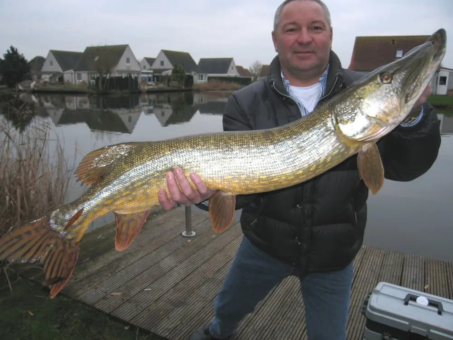 Tidy Bungalow With Dishwasher, Close to the Water