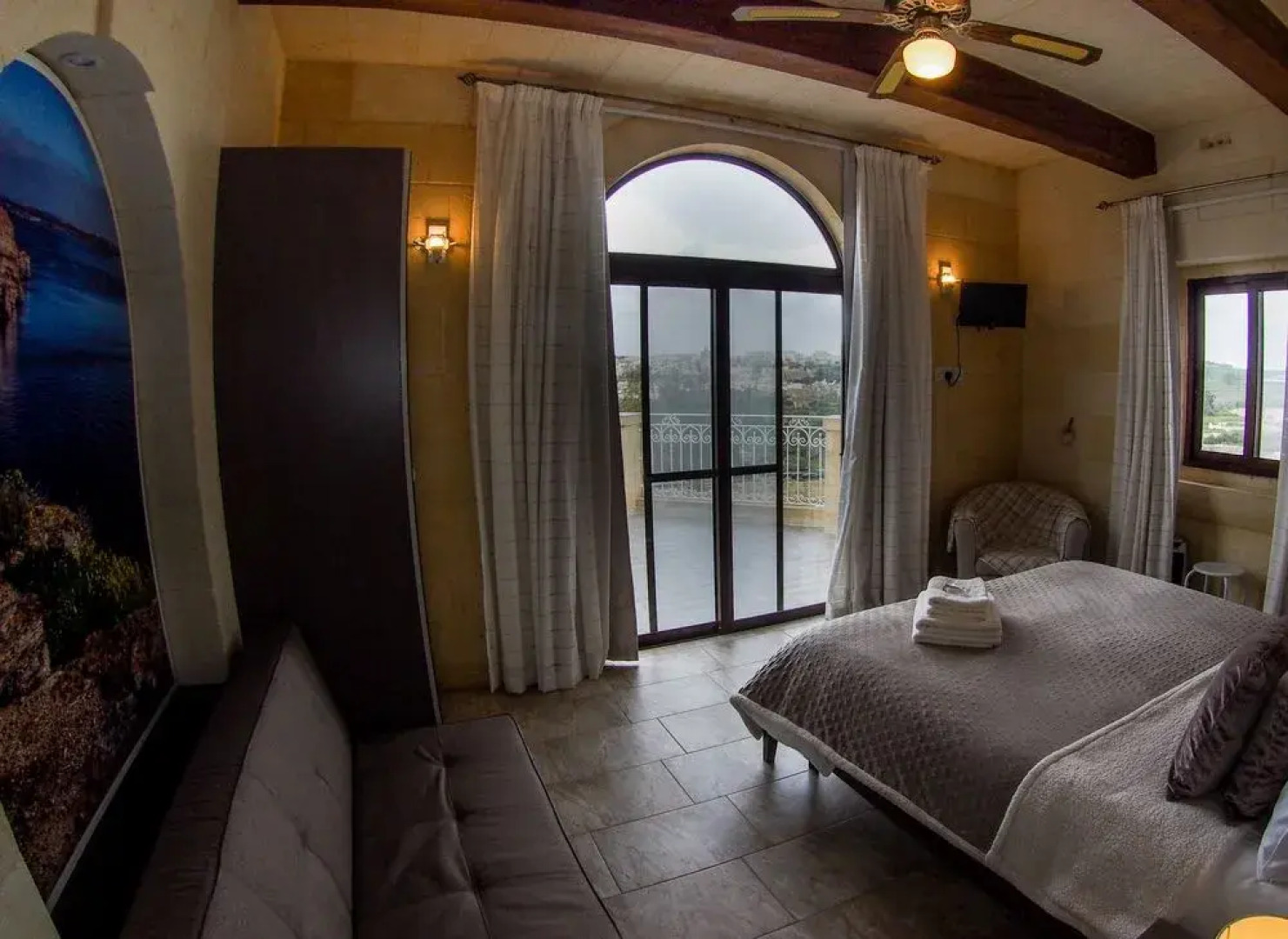 Country Views Bed & Breakfast