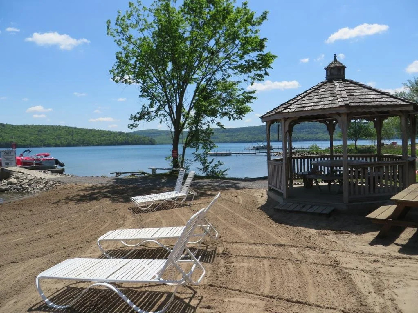 Bayside Inn & Marina