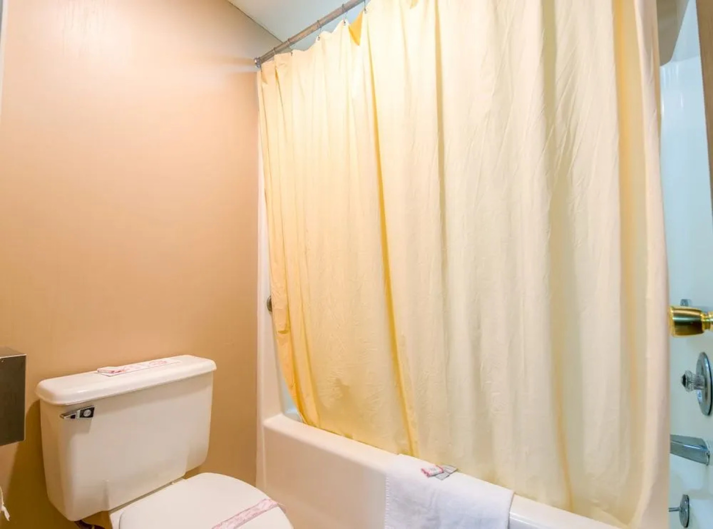 Bay Harbour Motor Lodge