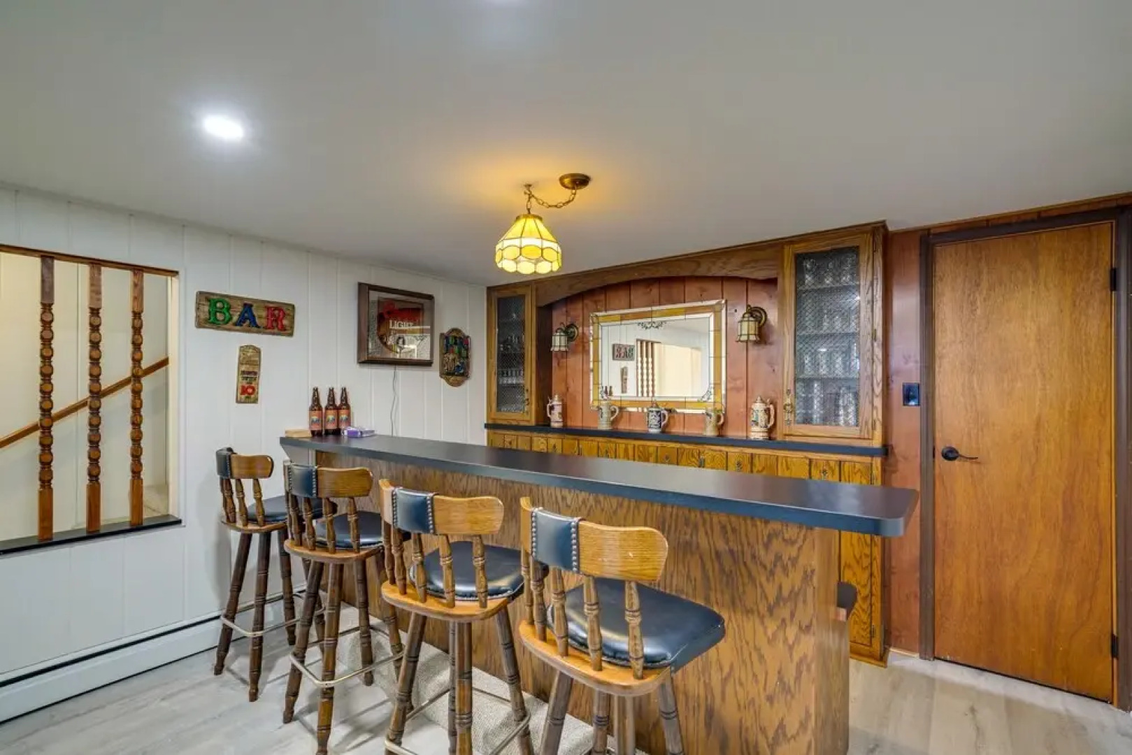 'coty's House' Illinois Getaway w/ Bar: Near Golf!