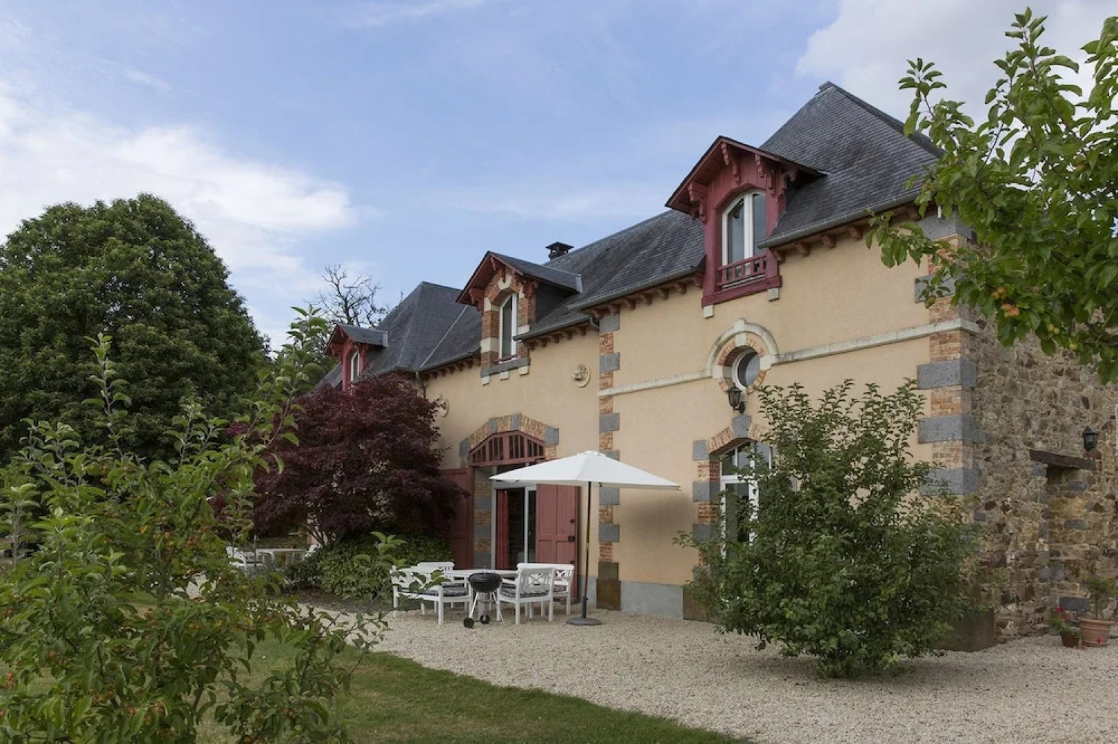 Large Park House Grand Val