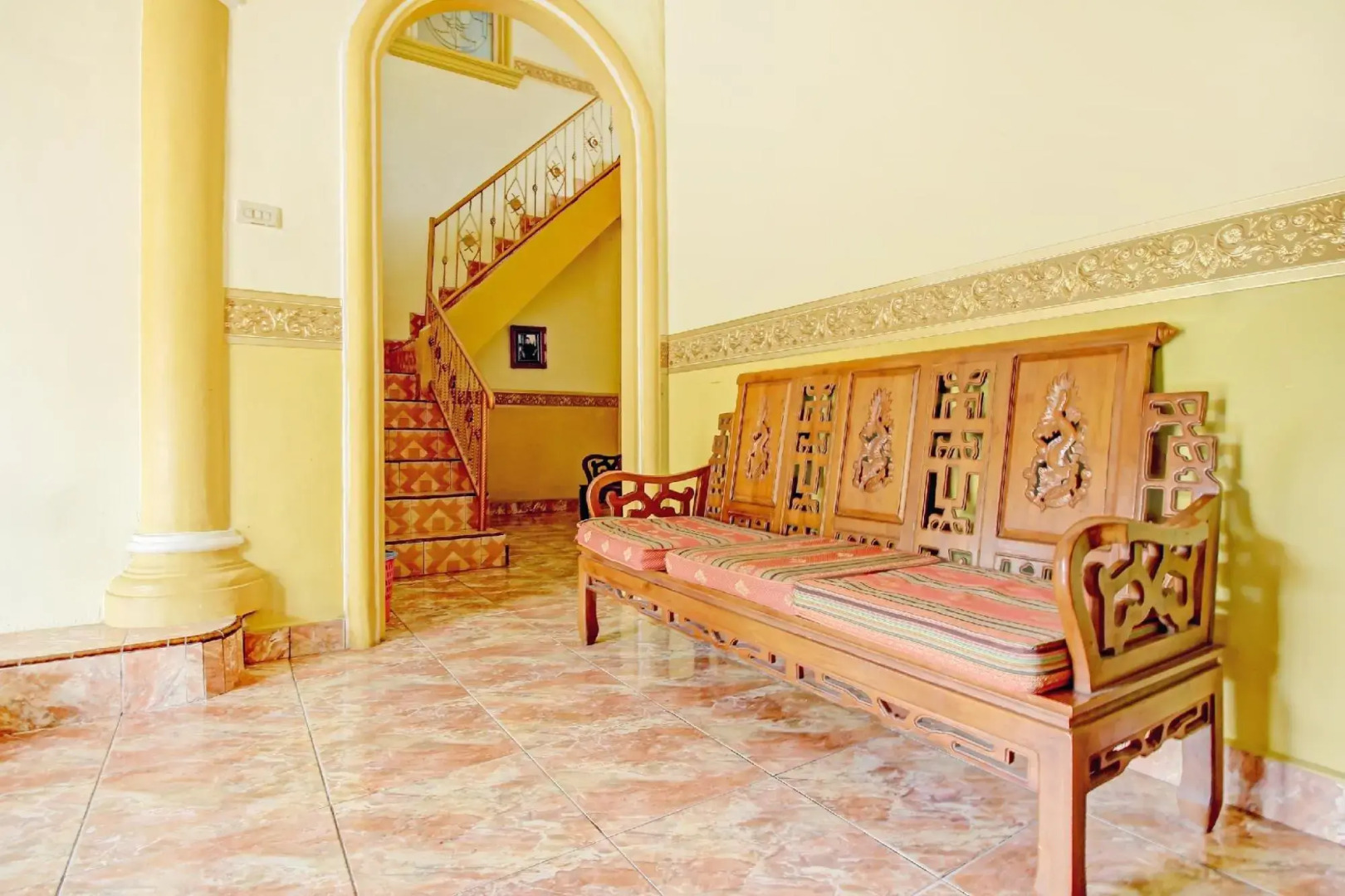 OYO 90307 Fj Alfaeyza Kost