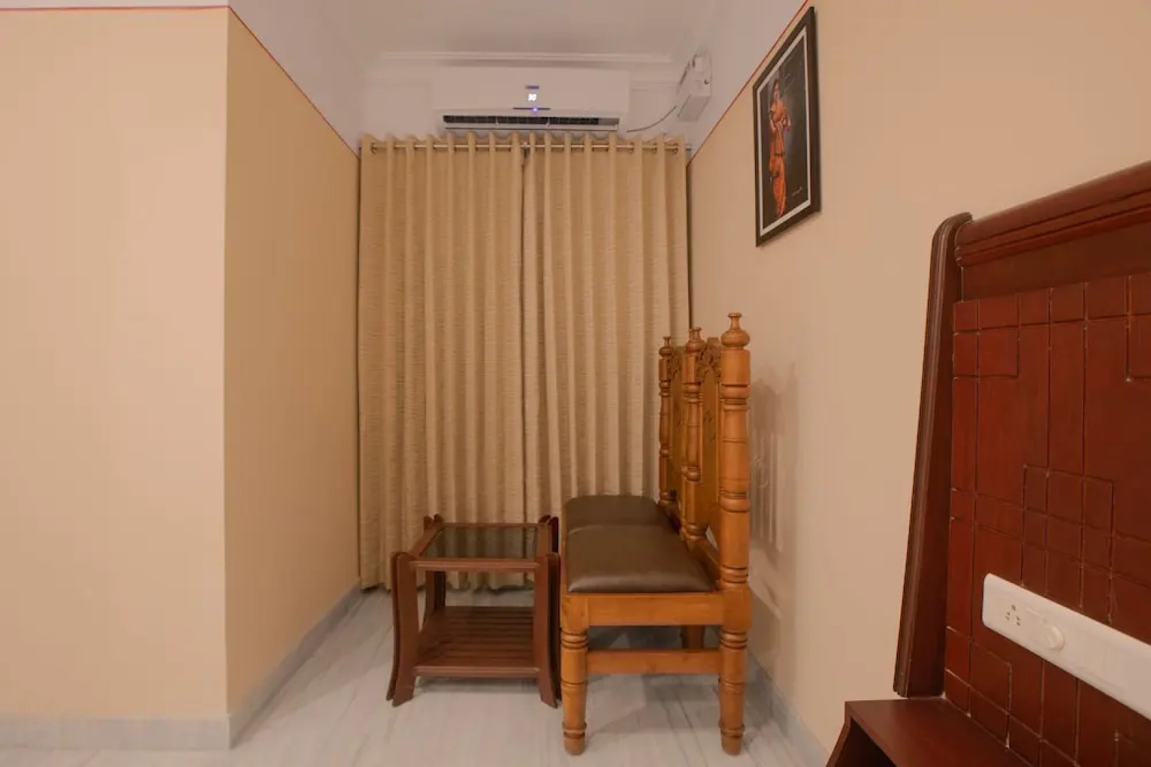 Hotel Vashanth Krishna