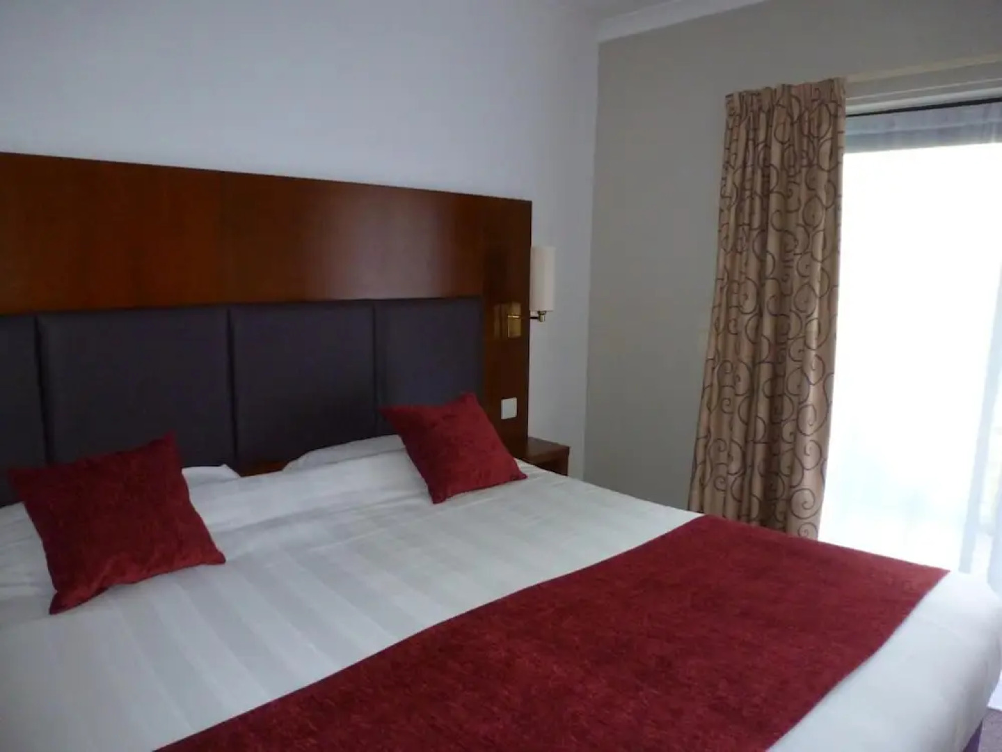 Wheatsheaf Hotel By Greene King Inns