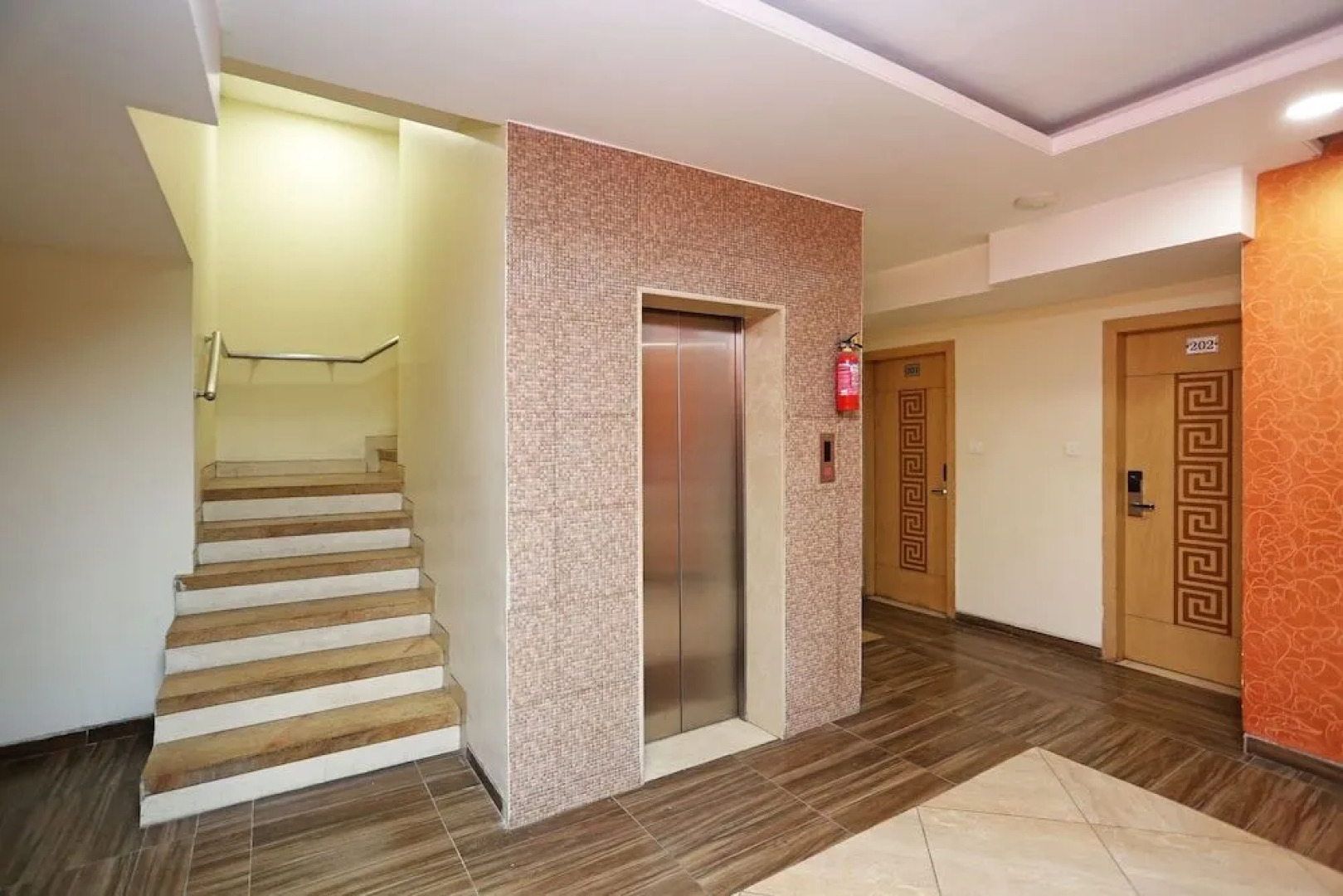 Capital O 1547 Hotel The Oasis