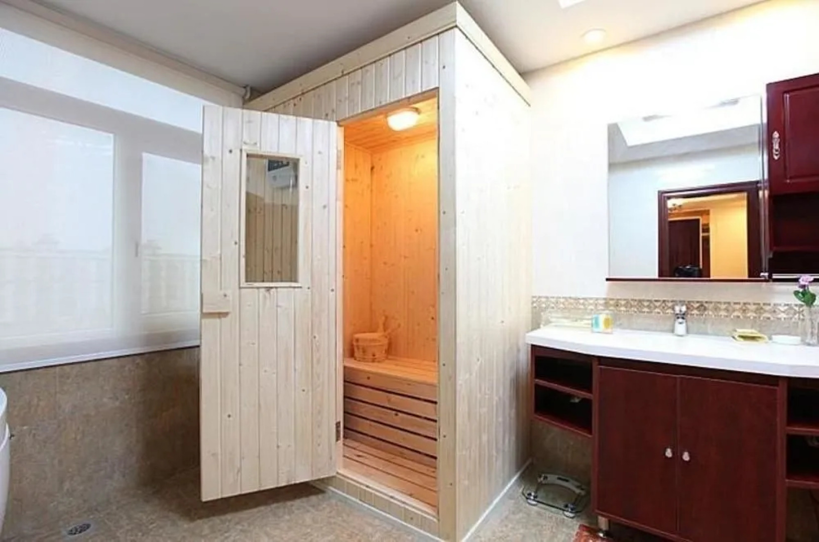 Century Garden Hotel