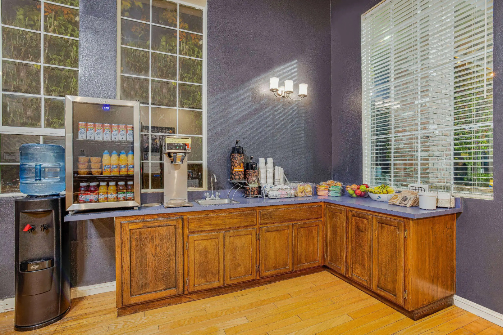 Super 8 by Wyndham Auburn