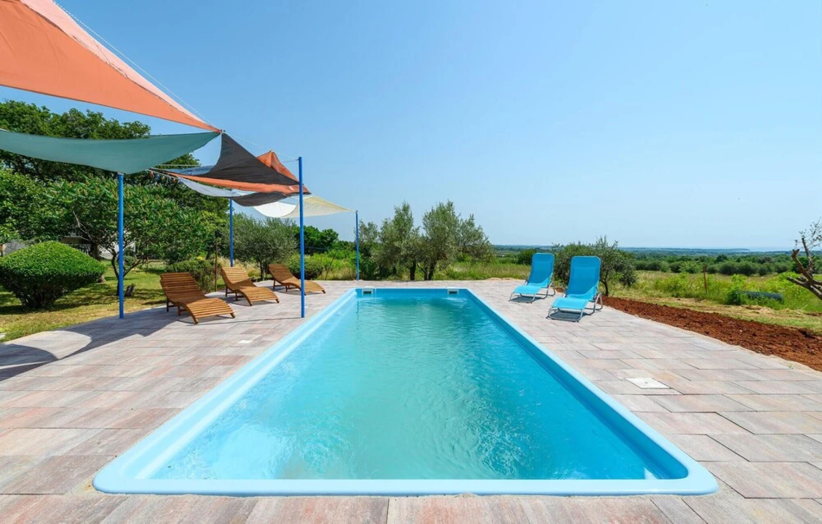 Awesome Home in Tar With Wifi and 3 Bedrooms