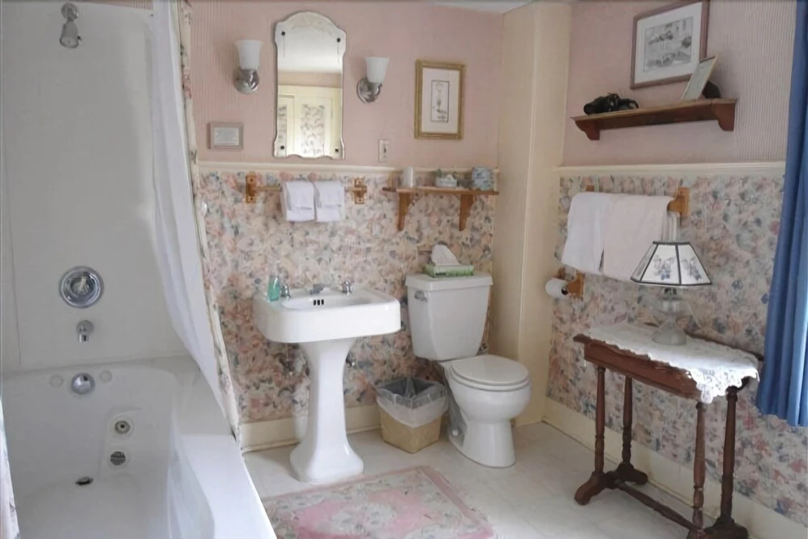 The Deacon & James Pharmacy B&B