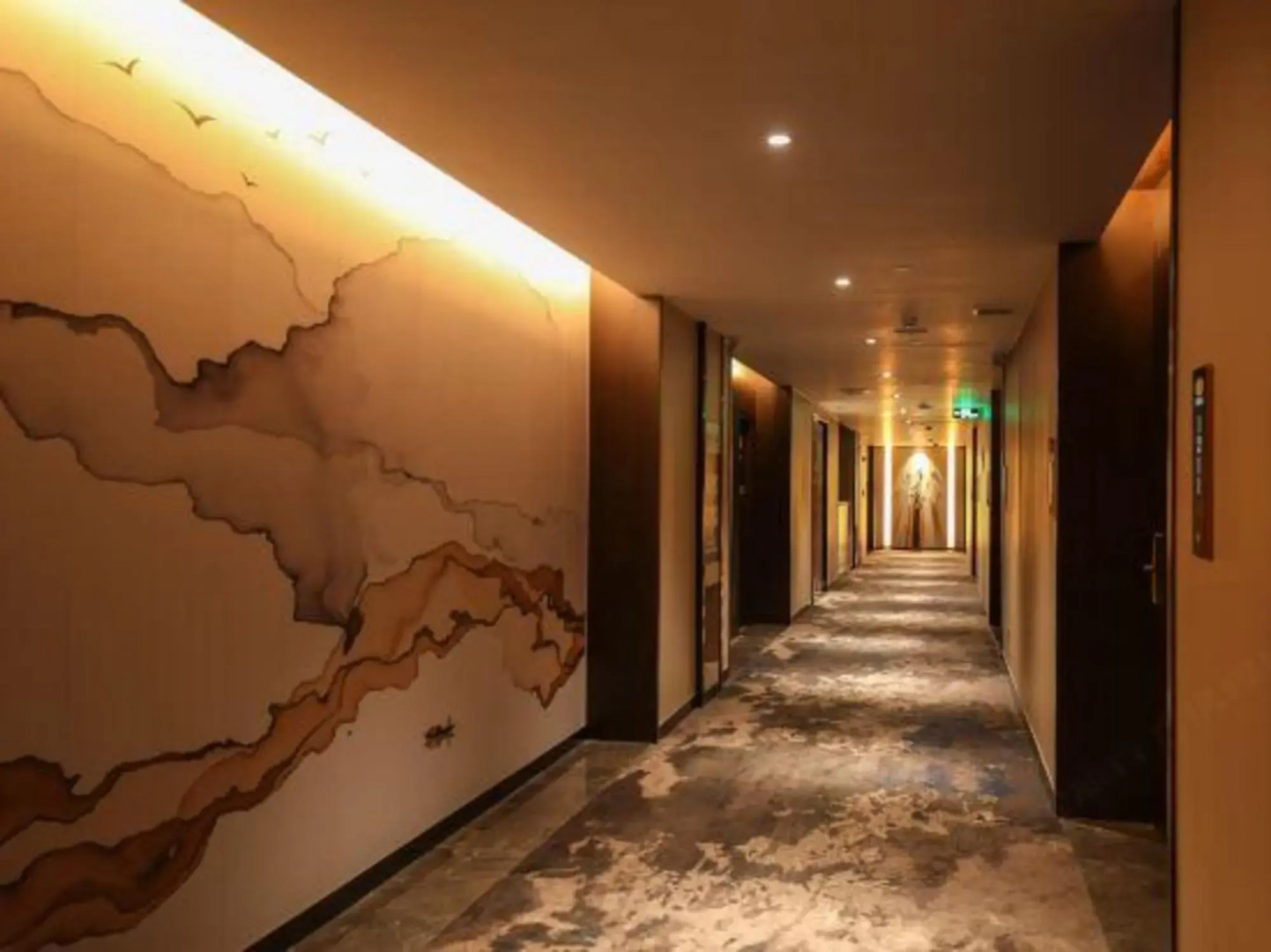 QuanZhi hotel（Heshan Plaza store ）