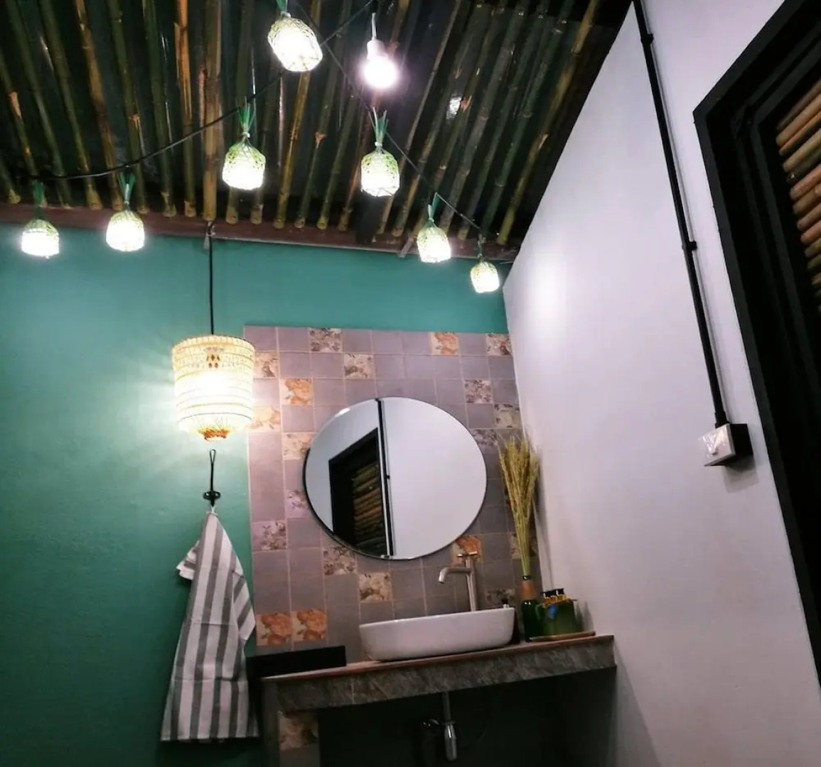 I-DNA PhanatNikhom Hometel