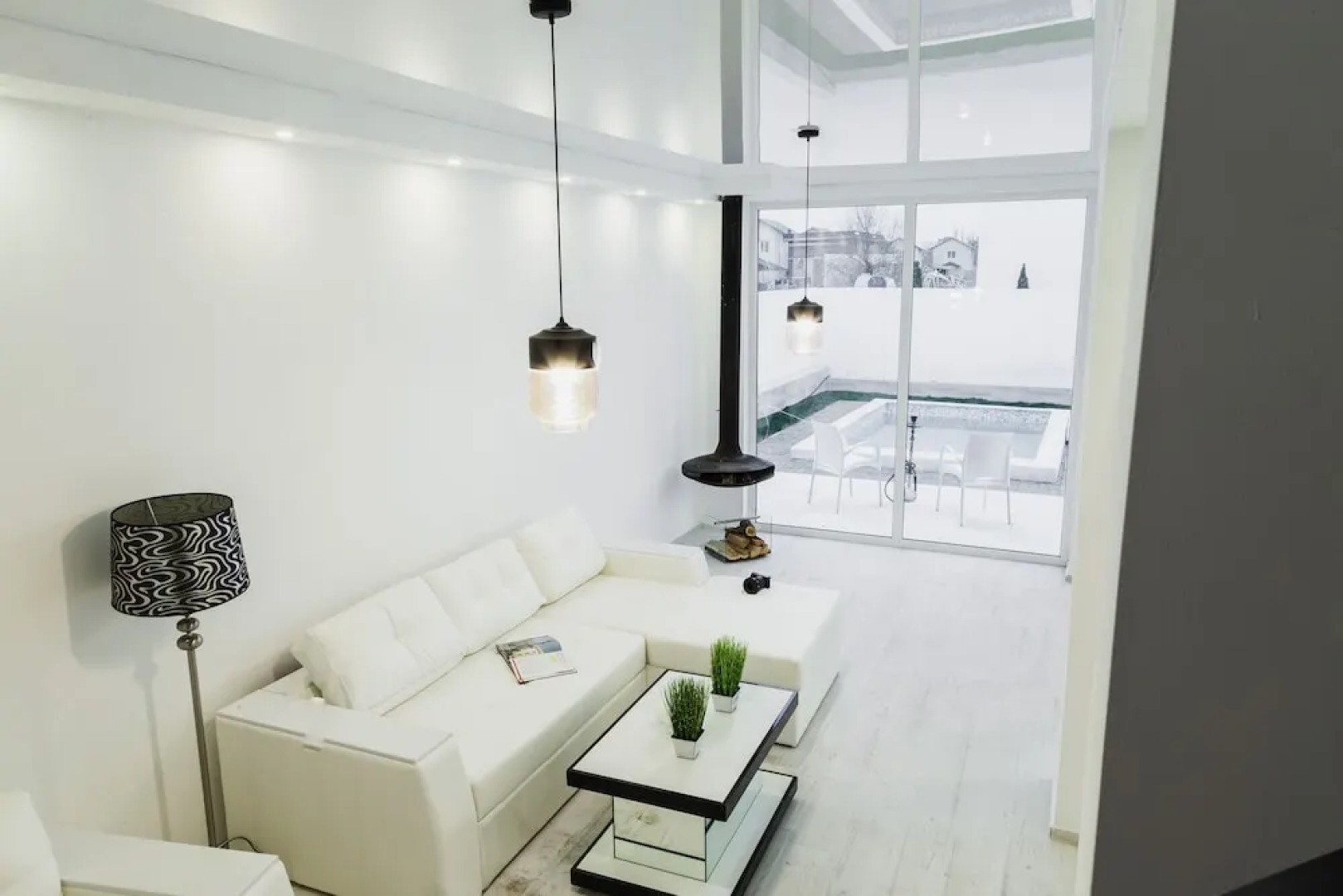 Коттедж White Villas