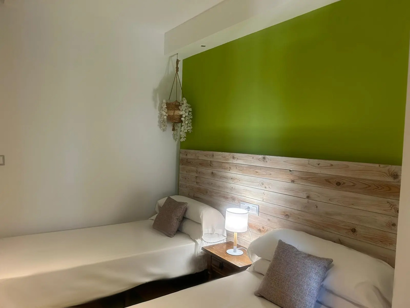 LEON DORMIDO Room & Apartments