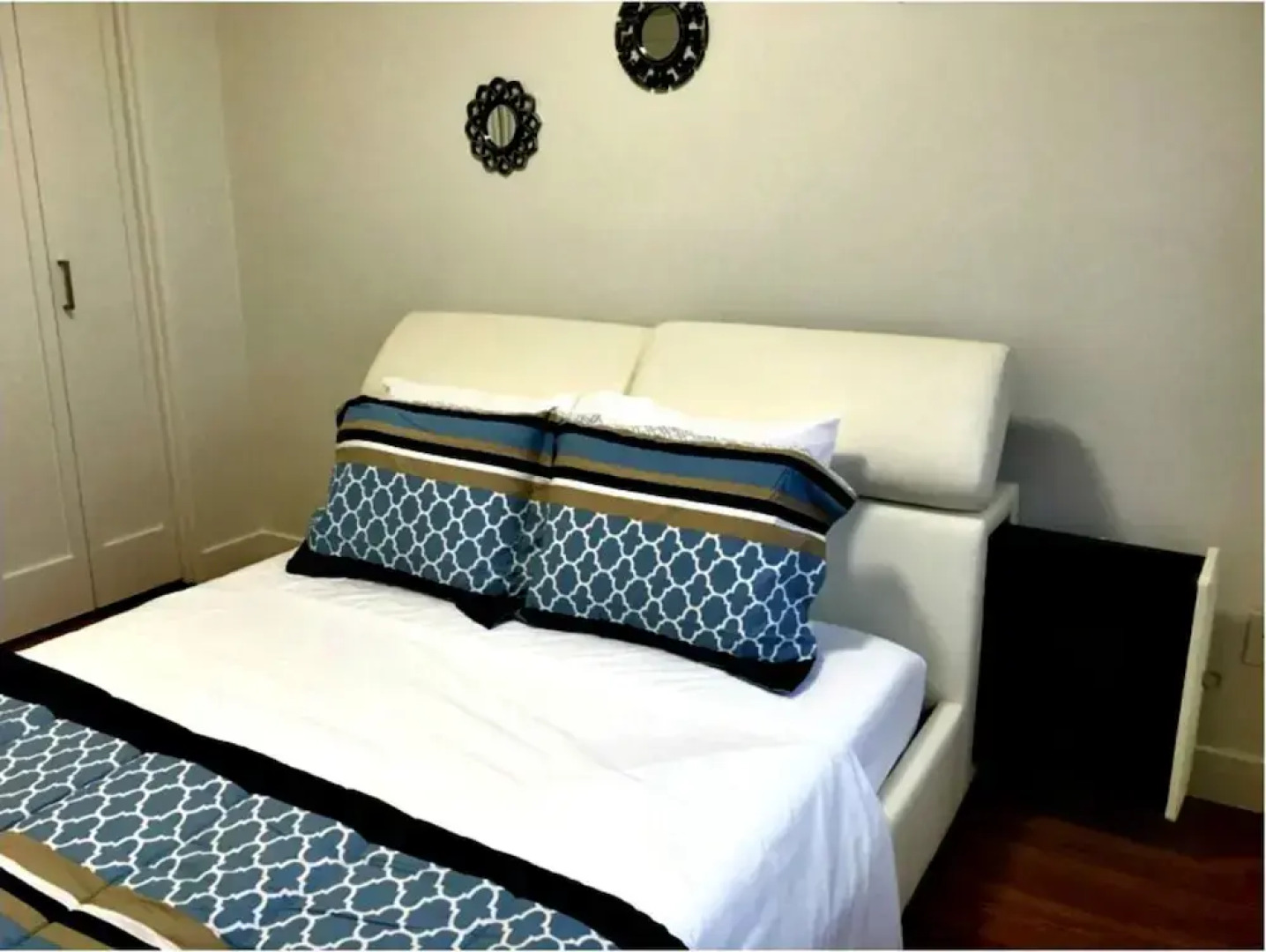 Pelicanstay in Burnaby Lake