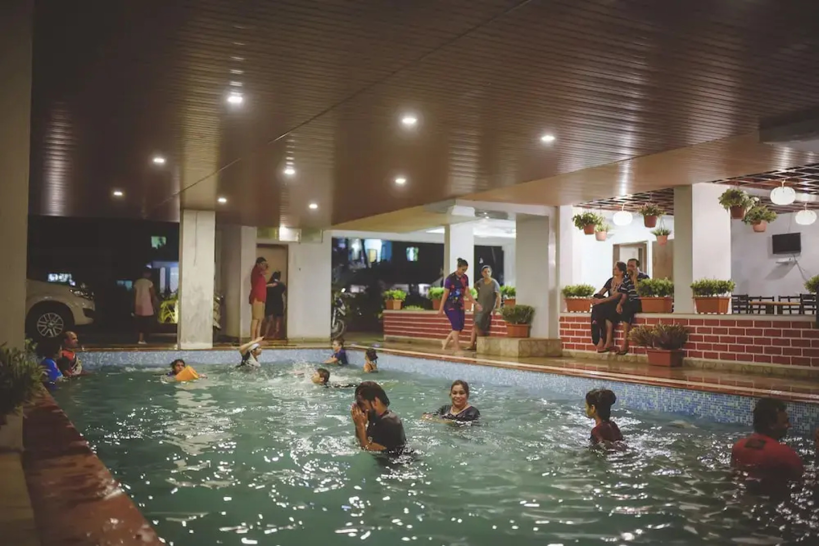 White House Beach Resort