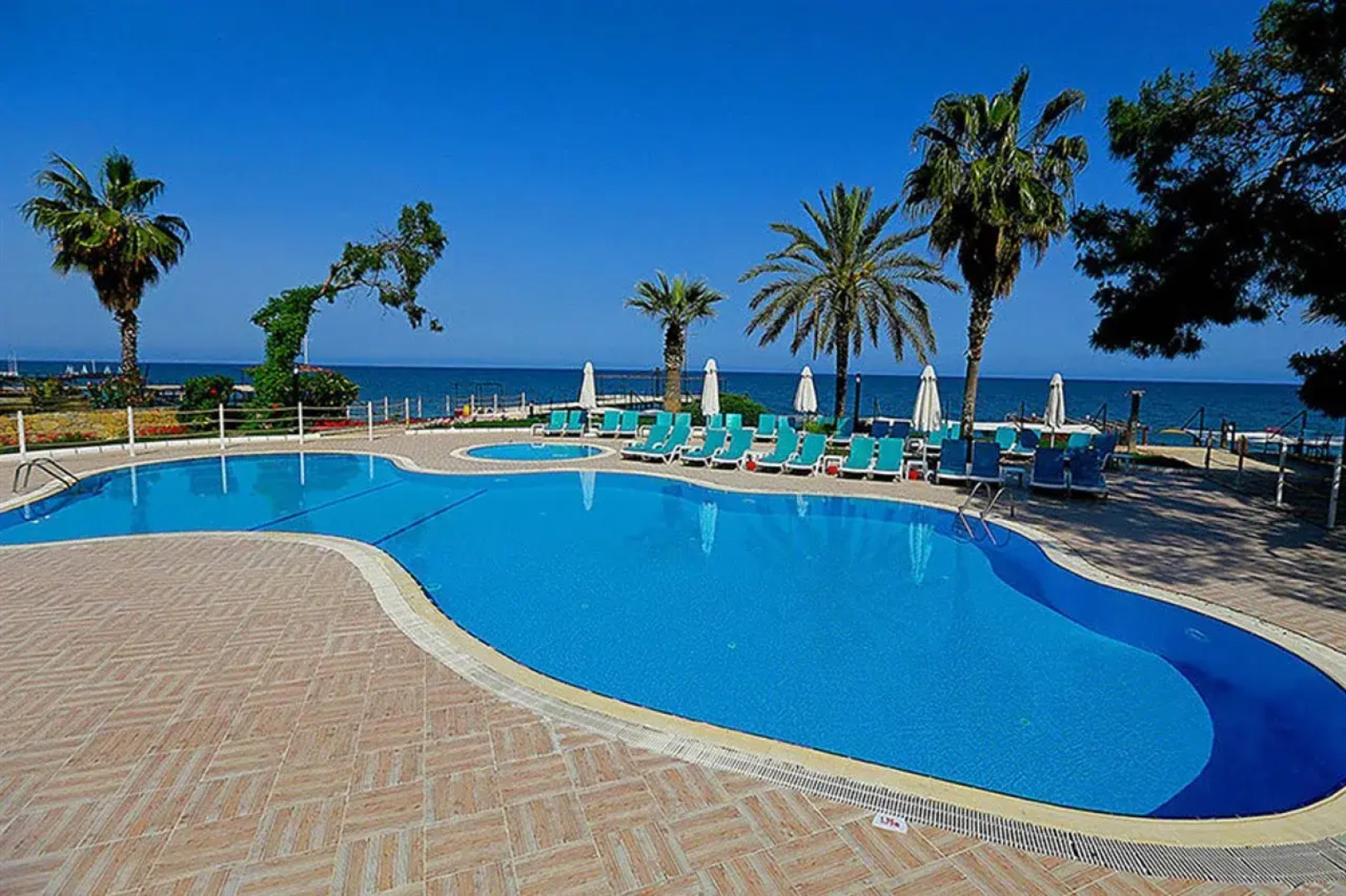 Grand Ring Hotel
