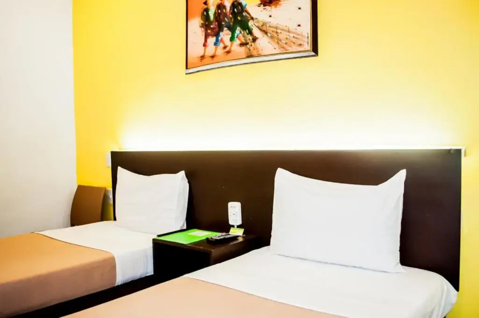 Seasons Hotel and Convention Center