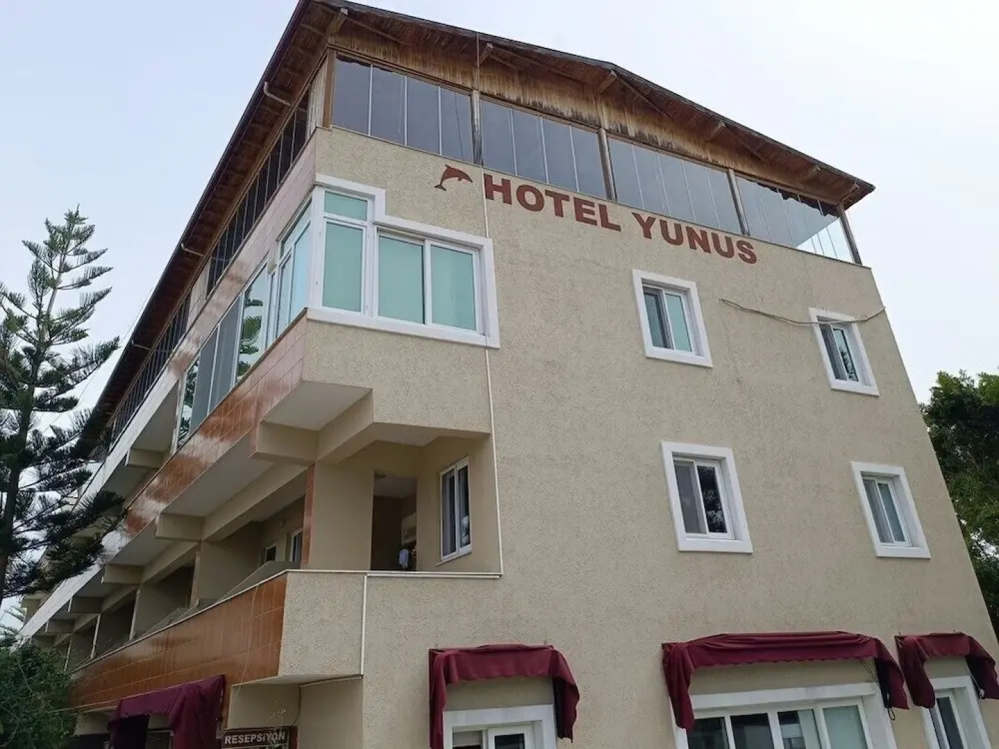 Yunus Hotel & Bungalow