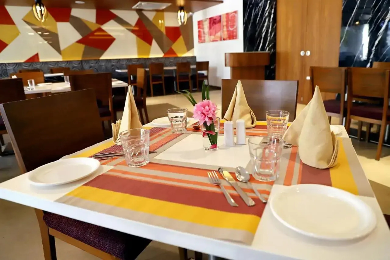 Quality Inn Patria Suites, Rajkot