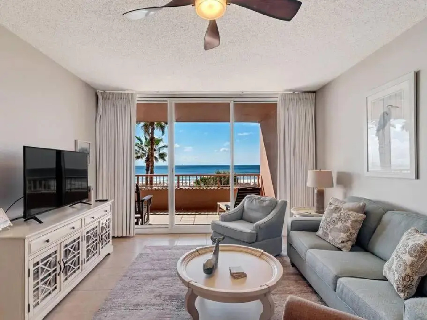 The Beach Club Doral 306 - Spacious Beachfront Condo!