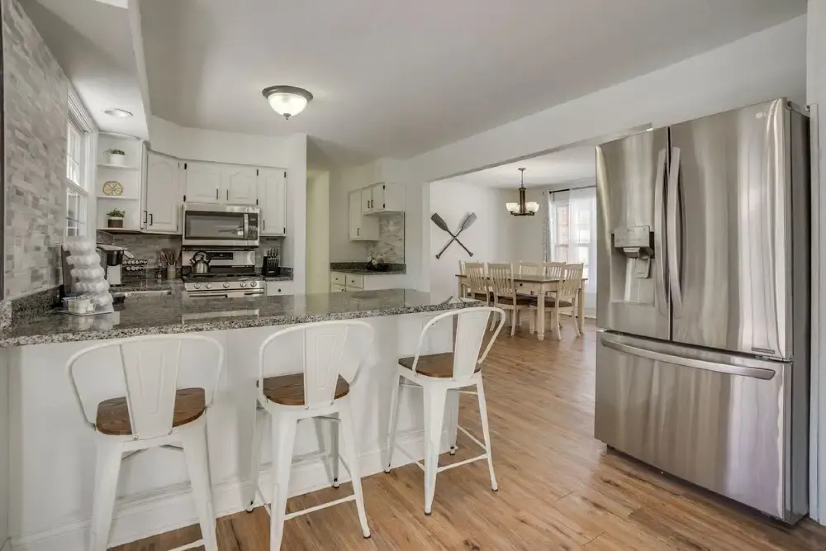 1/2 Mi to Lake Geneva: Home w/ Game Room