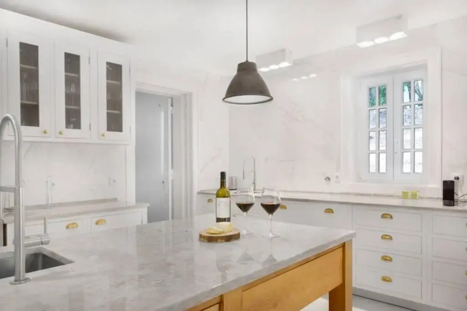 Amazing 4 bedroom Villa with POOL, View & Garden