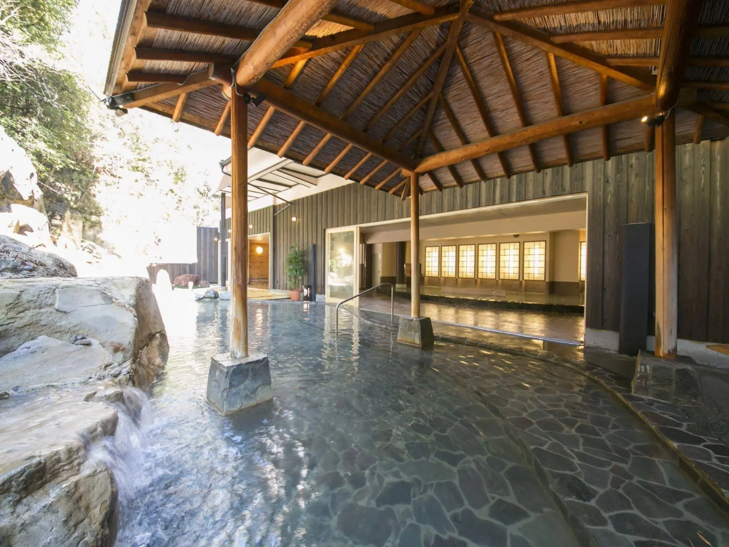 Ooedo Onsen Monogatari Premium Shirahama Saichoraku