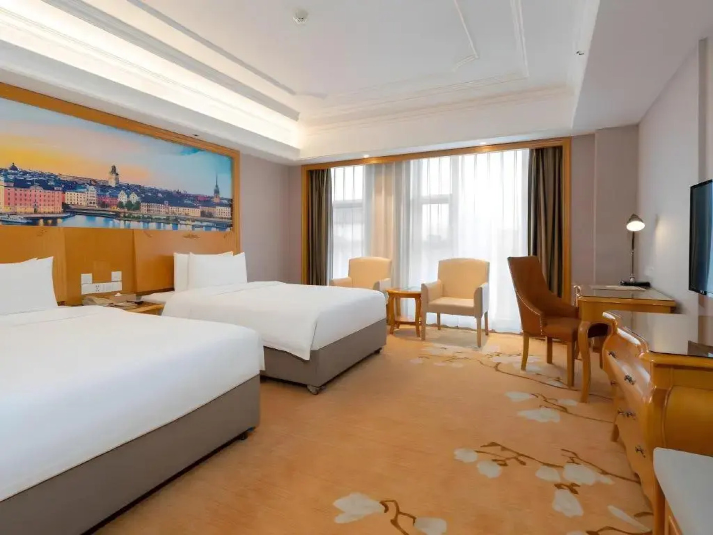 Vienna International Hotel (Tianmen Wanda Plaza Donghu Branch)